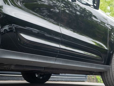 Used 2023 Porsche Macan AWD/4WD image 18