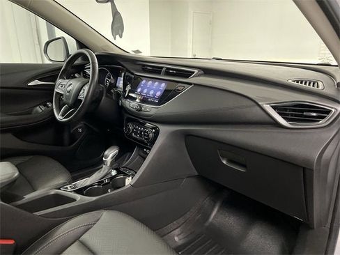 Used 2022 Buick Encore GX Essence w/ Experience Buick Package image 28