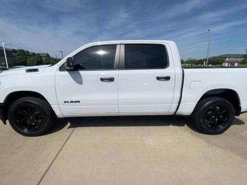 Used 2023 RAM 1500 Big Horn AWD/4WD image 7