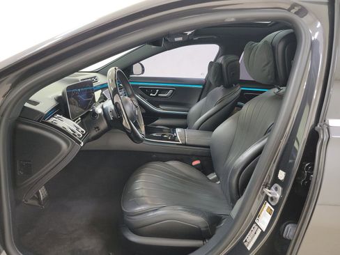 Used 2023 Mercedes-Benz S 580e 4MATIC Sedan w/ AMG Line image 7