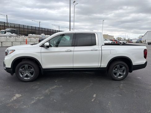 Used 2023 Honda Ridgeline RTL-E image 3
