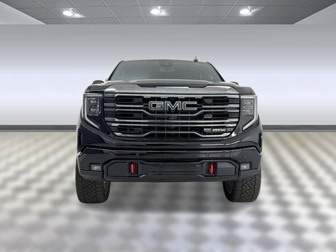 Used 2024 GMC Sierra 1500 AT4 w/ Technology Package AWD/4WD image 6