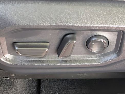 Used 2025 Toyota Tundra SR5 image 27