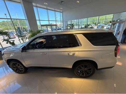 New 2026 Chevrolet Tahoe High Country AWD/4WD image 15
