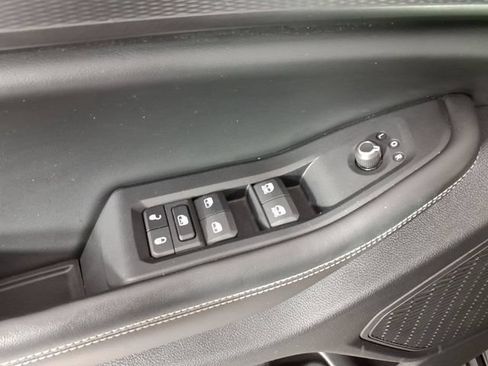 Used 2024 Jeep Grand Cherokee Laredo w/ Luxury Tech Group I AWD/4WD image 13