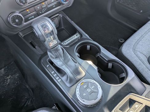 New 2025 Ford Bronco 4-Door image 31