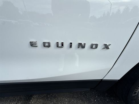 Used 2022 Chevrolet Equinox LS w/ LS Convenience Package image 27