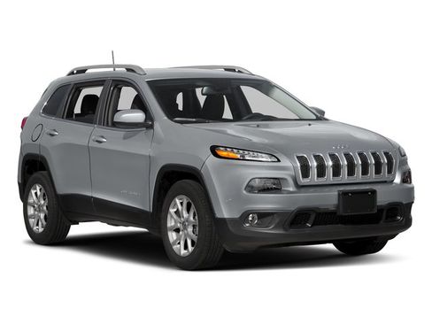 Certified 2018 Jeep Cherokee Latitude Plus w/ Trailer Tow Group image 6
