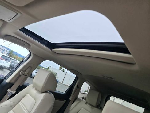 Used 2017 Honda CR-V Touring image 26