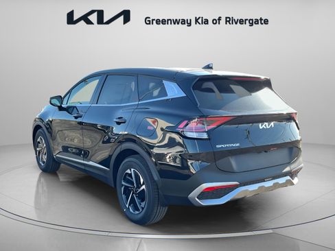 New 2025 Kia Sportage LX FWD image 5