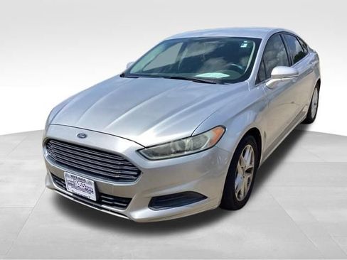 Used 2013 Ford Fusion SE FWD image 1