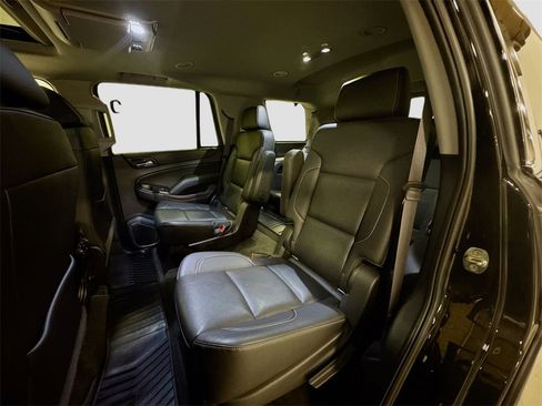 Used 2017 GMC Yukon SLT w/ Open Road Package image 32