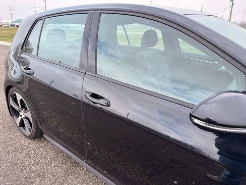 Used 2016 Volkswagen GTI SE FWD image 6