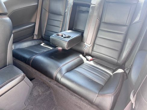 Used 2011 Dodge Challenger R/T RWD image 5