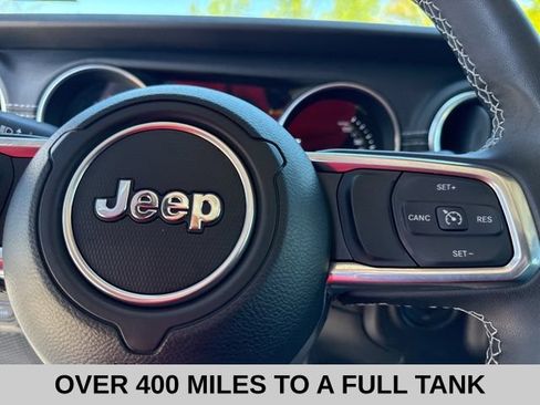Used 2023 Jeep Wrangler Unlimited Sahara AWD/4WD image 41