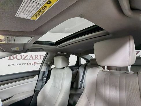 Used 2018 Honda Accord Touring image 26