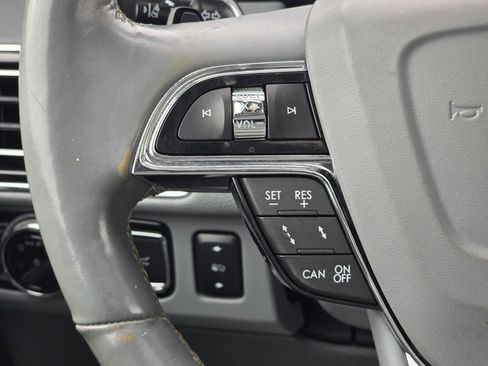Used 2021 Lincoln Navigator Reserve image 33