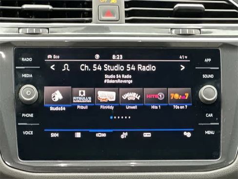 Used 2021 Volkswagen Tiguan SE R-Line image 12