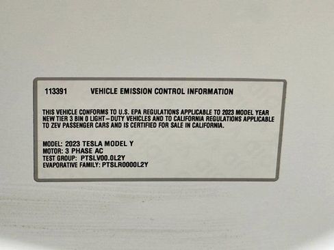 Used 2023 Tesla Model Y AWD image 43