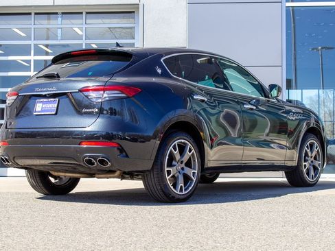 Used 2023 Maserati Levante GT AWD/4WD image 10