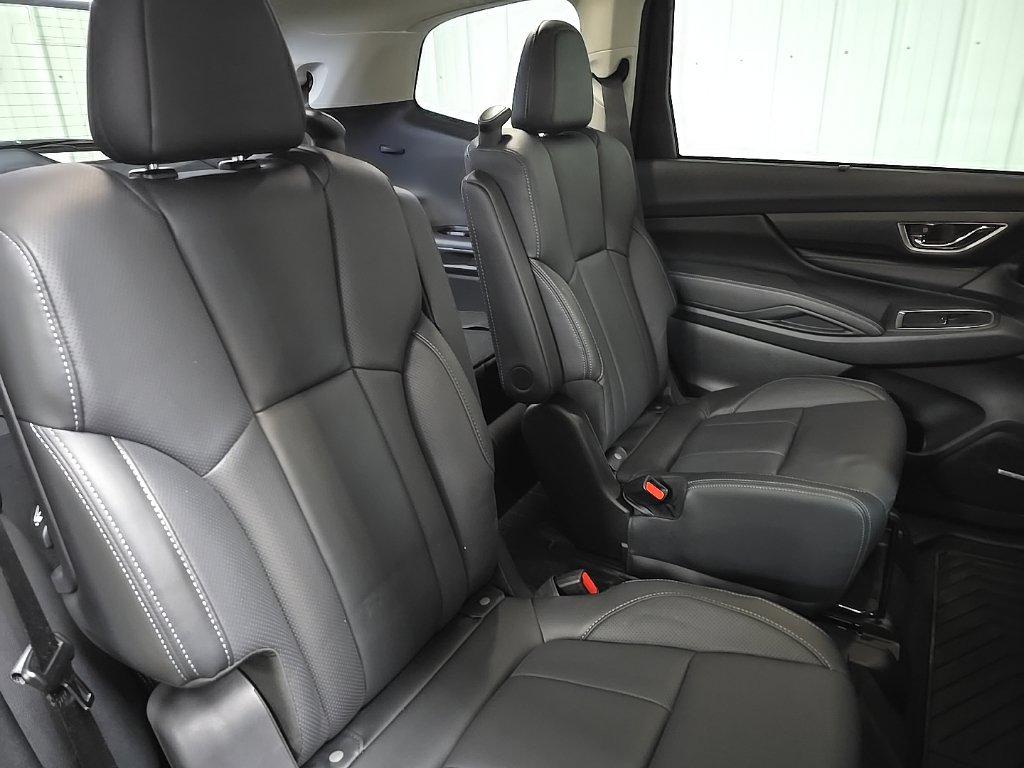 Used 2025 Subaru Ascent Limited AWD/4WD image 17
