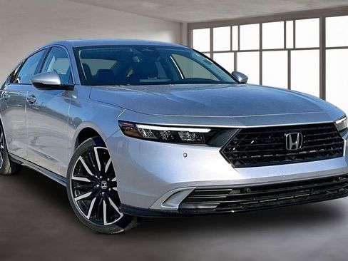New 2026 Honda Accord Touring image 2