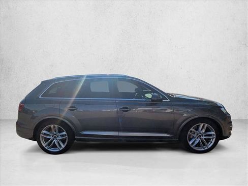 Used 2018 Audi Q7 3.0T Prestige w/ Prestige Package AWD/4WD image 4