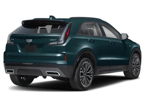 Used 2024 Cadillac XT4 Sport image 2