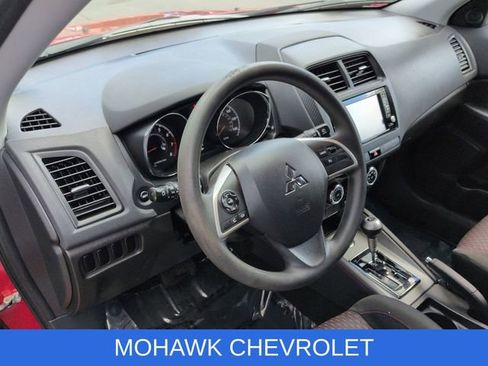 Used 2019 Mitsubishi Outlander Sport ES AWD/4WD image 11