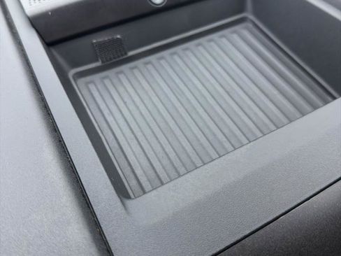 Used 2018 Ford F150 Raptor w/ Equipment Group 802A Luxury image 40