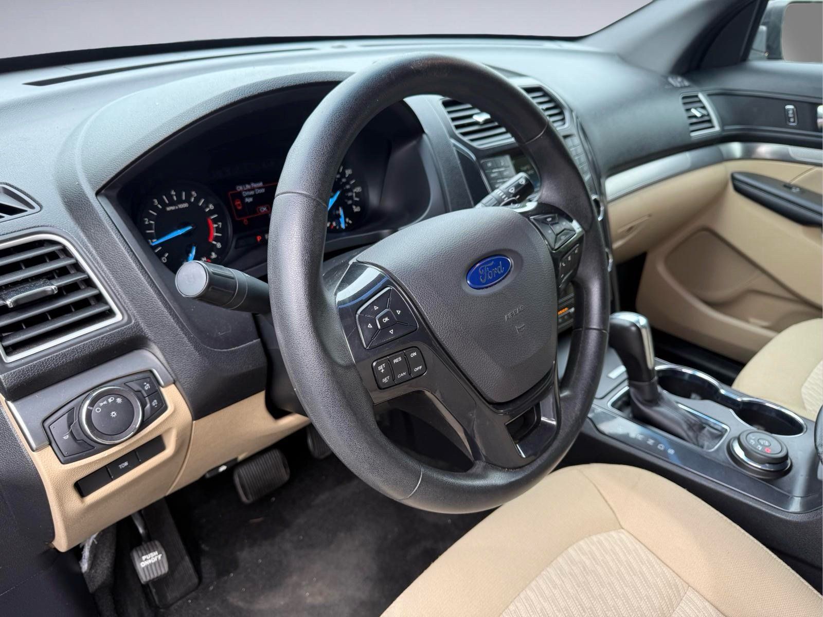 Used 2017 Ford Explorer 4WD image 13