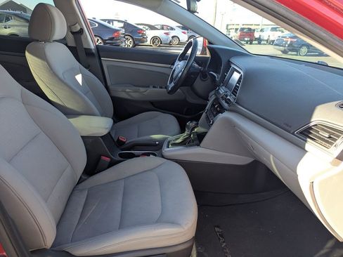 Used 2017 Hyundai Elantra SE w/ SE A/T Tech Package 03 image 33
