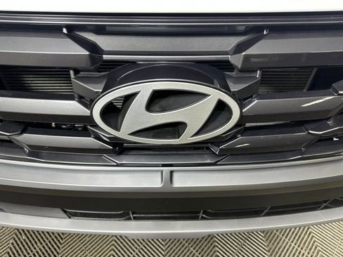 Certified 2025 Hyundai Tucson SE image 37