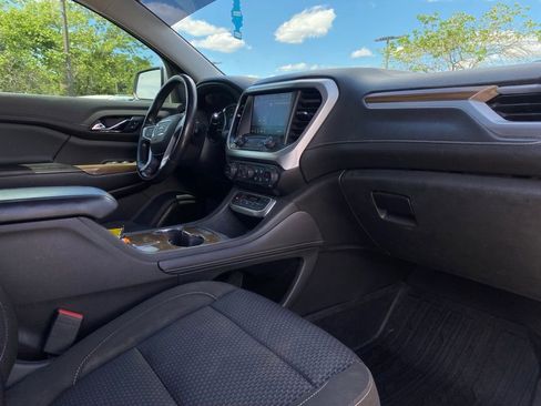 Used 2020 GMC Acadia SLE w/ LPO, Floor Liner Package FWD image 31