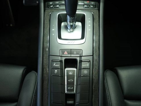 Used 2019 Porsche 911 Turbo S image 21