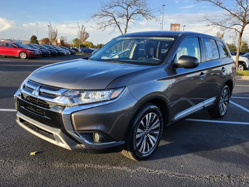 Used 2019 Mitsubishi Outlander ES image 5