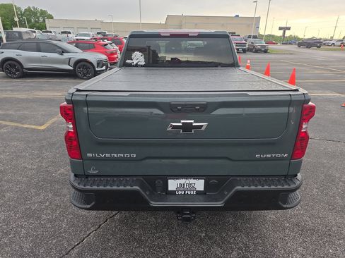 Used 2026 Chevrolet Silverado 1500 Custom Trail Boss AWD/4WD image 4