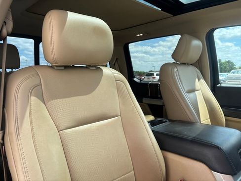 Used 2017 Ford F150 Lariat w/ Equipment Group 502A Luxury AWD/4WD image 19