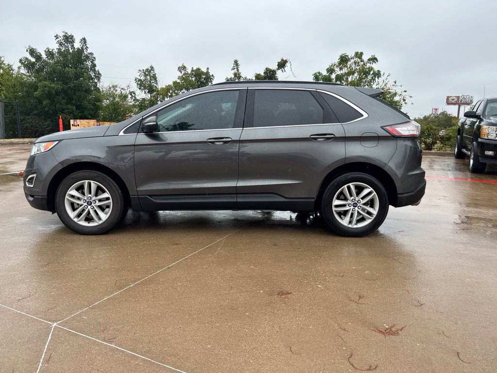 Used 2018 Ford Edge SEL FWD image 2