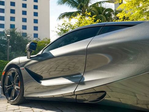 Used 2018 McLaren 720S Performance image 19