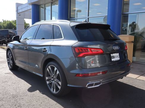 Used 2018 Audi SQ5 Premium Plus w/ S Sport Package AWD/4WD image 3