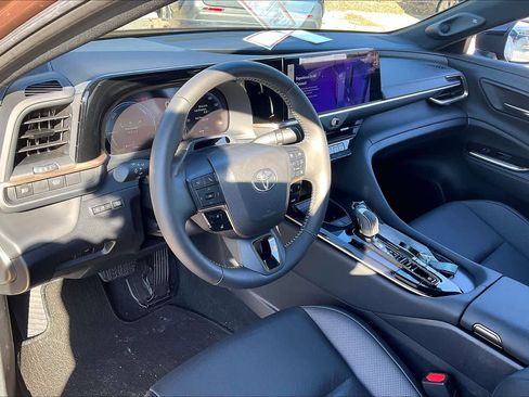 Used 2026 Toyota Crown Limited image 18