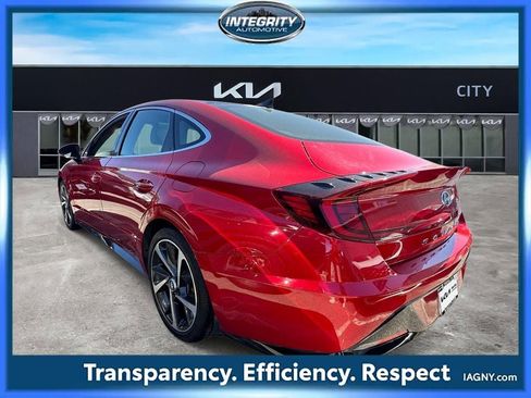 Used 2021 Hyundai Sonata SEL Plus w/ Tech Package FWD image 5