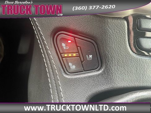 Used 2019 GMC Yukon Denali w/ Denali Ultimate Package AWD/4WD image 28