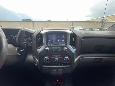 Used 2020 Chevrolet Silverado 1500 LT w/ Convenience Package AWD/4WD image 8