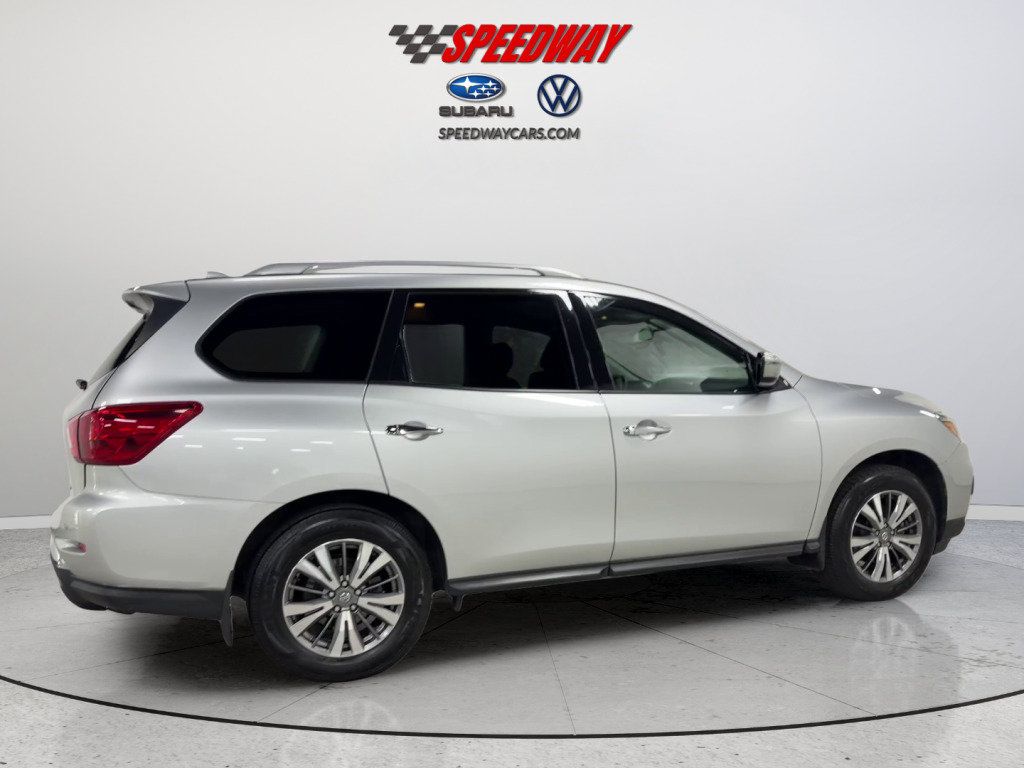 Used 2019 Nissan Pathfinder S AWD/4WD image 5