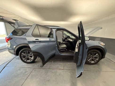 New 2026 Ford Explorer Active w/ Active Comfort Package image 19