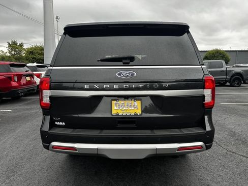 Certified 2023 Ford Expedition XLT AWD/4WD image 6