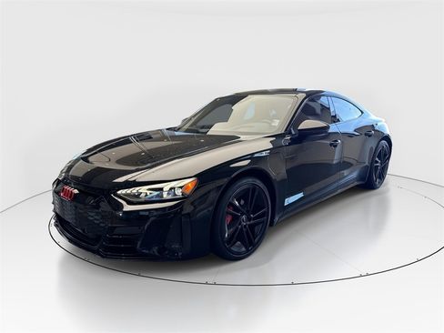 Used 2023 Audi RS e-tron GT image 1