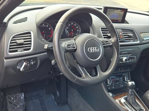 Used 2018 Audi Q3 2.0T Premium Plus w/ Premium Plus Package AWD/4WD image 26
